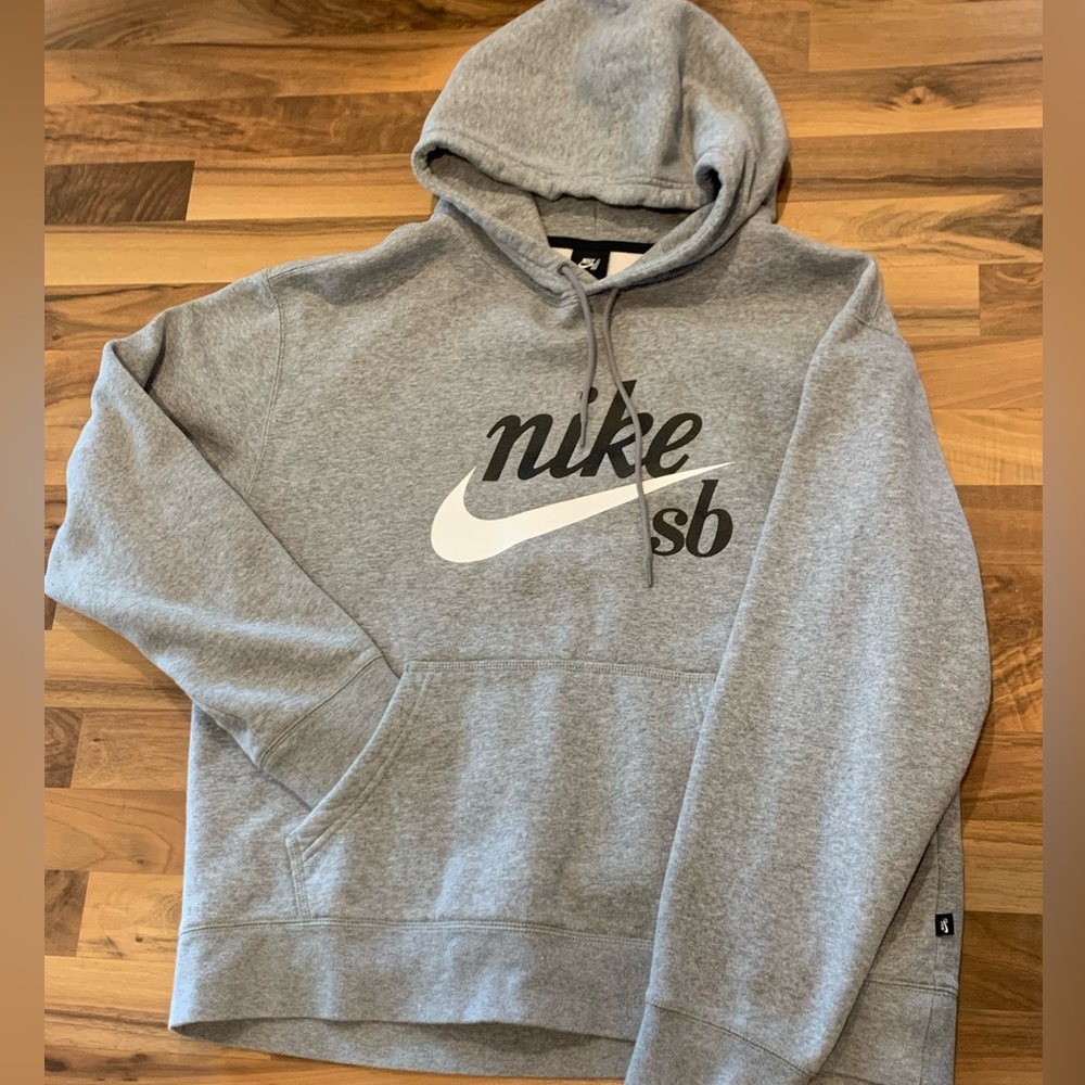 Men’s Nike hoodie